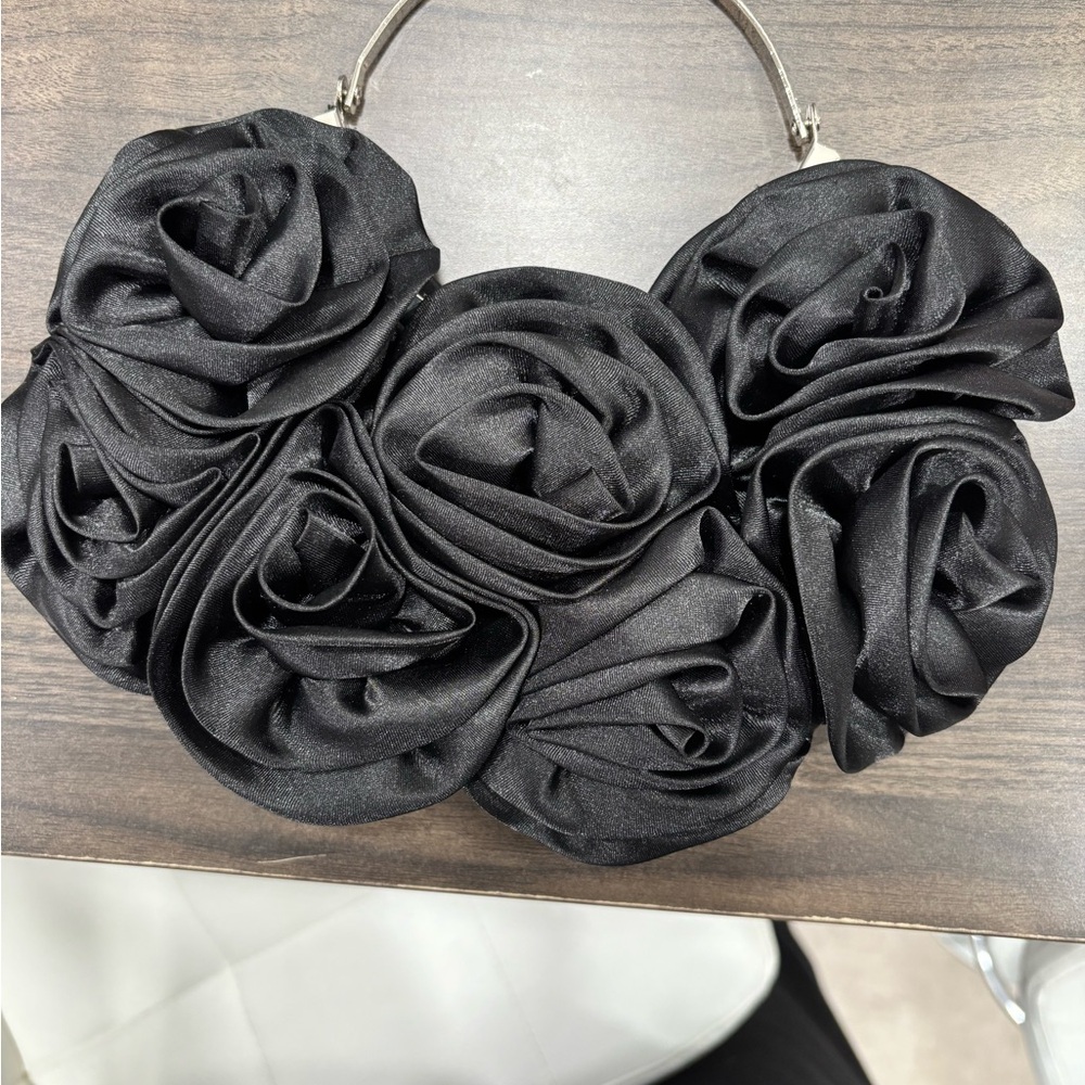 Elegant Black Satin Floral Handbag  formal/feminine evening bag great shape! $8